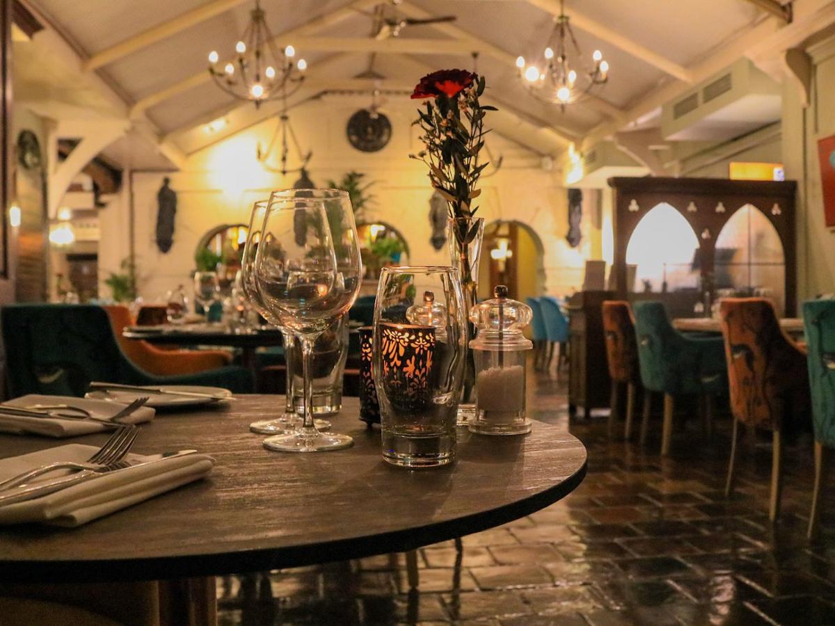 The Maids Head Hotel NWI Kültér fotó